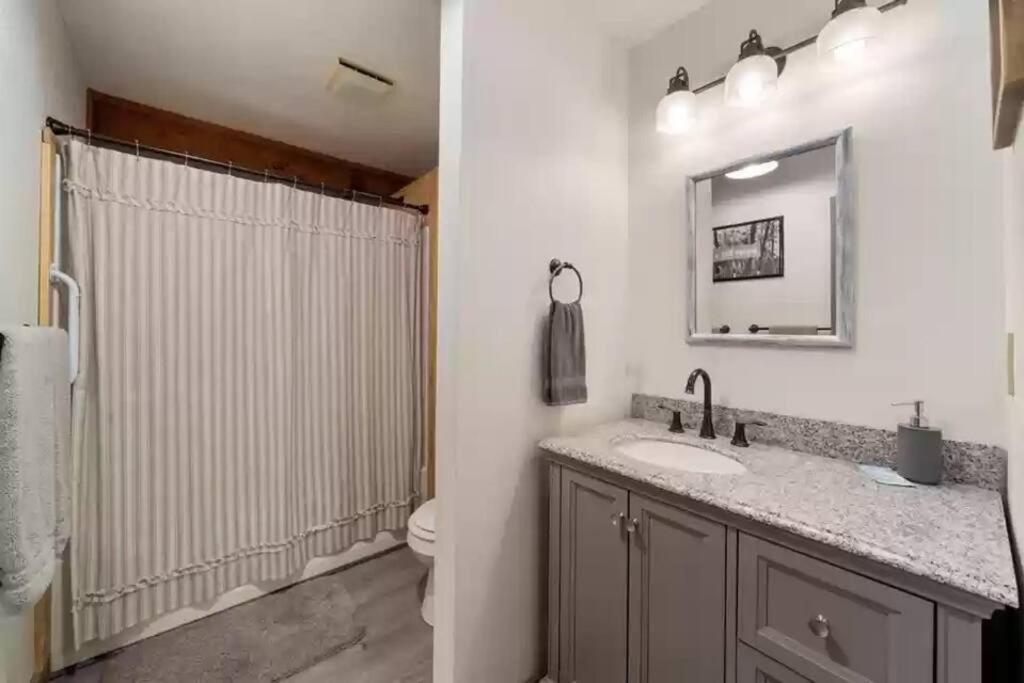 Buckner's Getaway! Close To Town, And River! * Bryson City